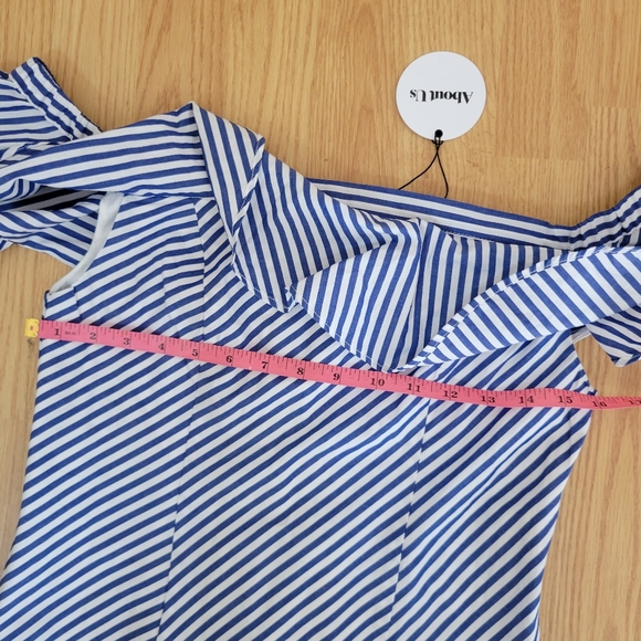 NWT About Us Off Shoulder Ruffle Striped Dress Sz Med - Picture 9 of 10